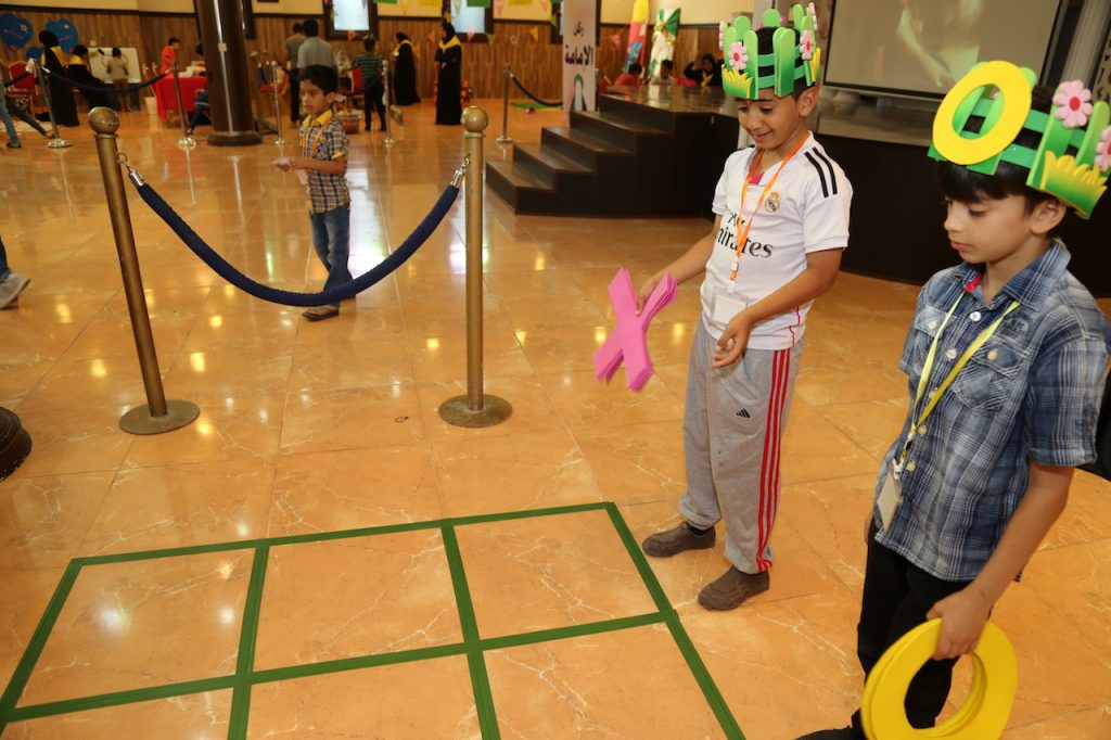 مسجدي الشيخ خلف والشيخ أحمد في زيارة لمخيم أصول الدين