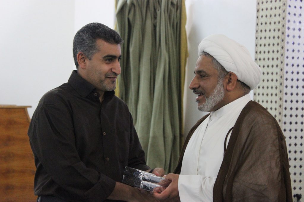 27063806922_c79a762715_h