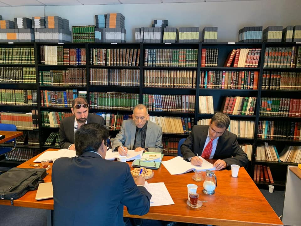 صورة اثناء نقاش رسالة الدكتواره